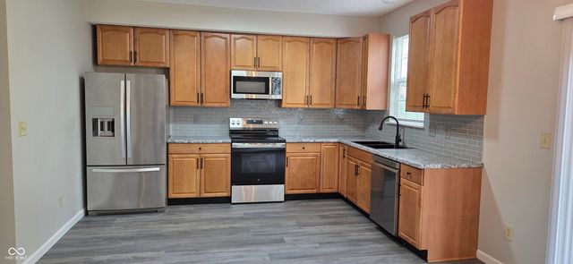 2120 Elderberry Way, Indianapolis, IN 46229