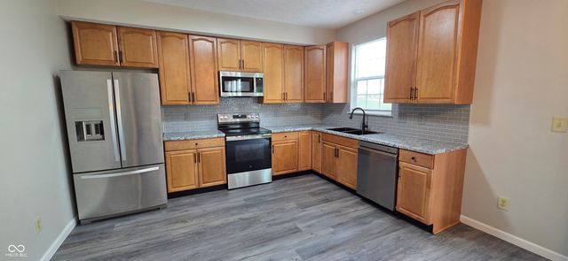 2120 Elderberry Way, Indianapolis, IN 46229