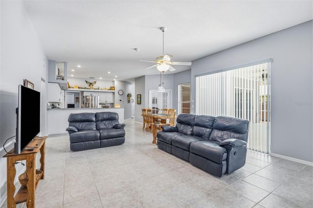 15306 CARROLLTON LANE, Tampa, FL 33624