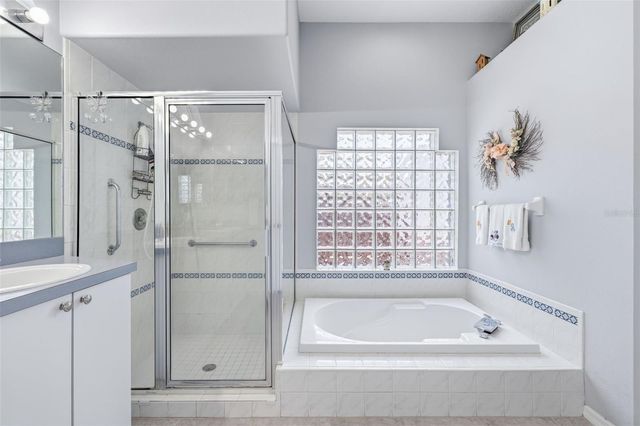15306 CARROLLTON LANE, Tampa, FL 33624