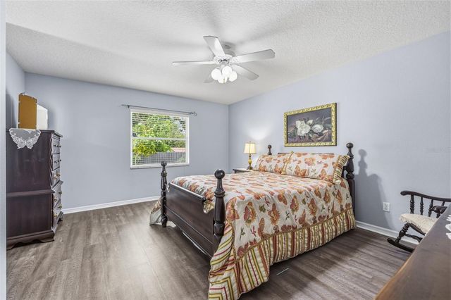 15306 CARROLLTON LANE, Tampa, FL 33624