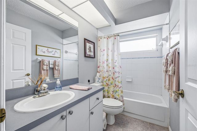 15306 CARROLLTON LANE, Tampa, FL 33624