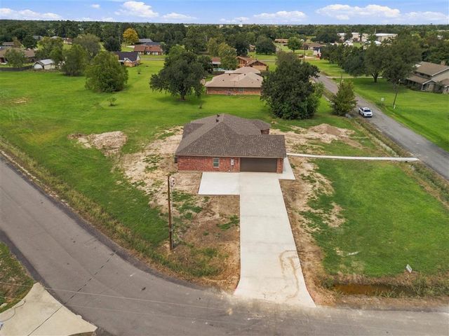 3740 Violet Lane, Sulphur, LA 70665