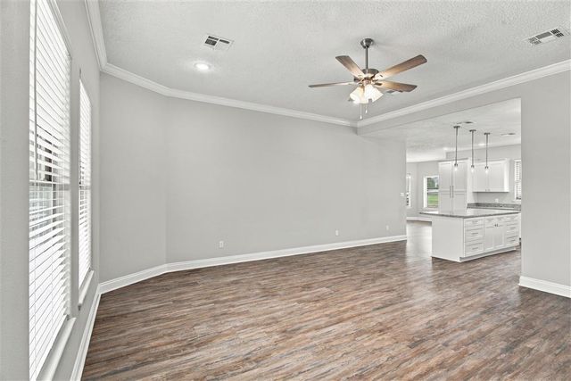 3740 Violet Lane, Sulphur, LA 70665