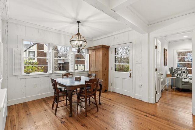 110 W POPLAR AVE, Collierville, TN 38017