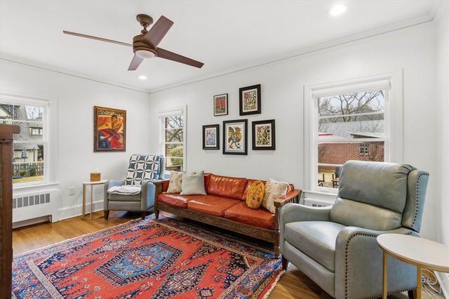 110 W POPLAR AVE, Collierville, TN 38017