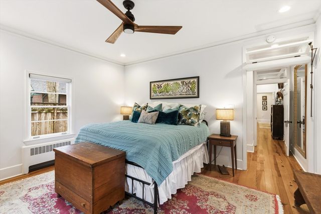 110 W POPLAR AVE, Collierville, TN 38017