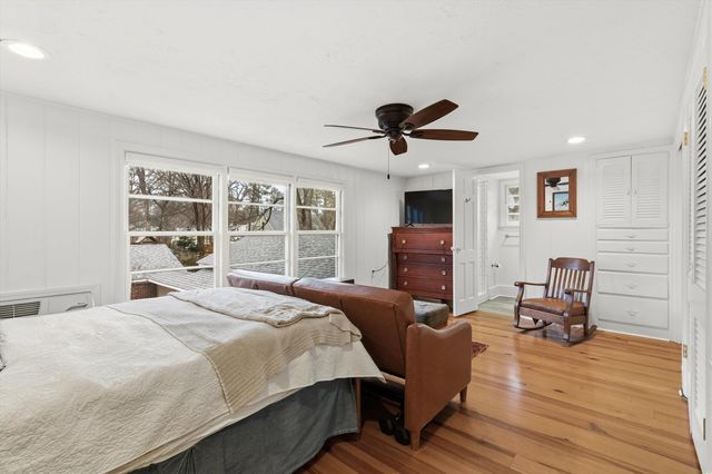 110 W POPLAR AVE, Collierville, TN 38017