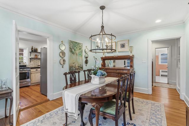 110 W POPLAR AVE, Collierville, TN 38017