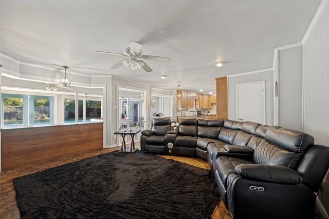 6401 Stonewall Street, Greenville, TX 75402