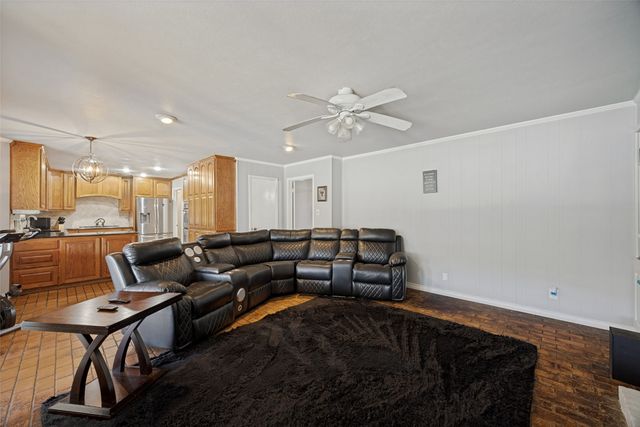 6401 Stonewall Street, Greenville, TX 75402