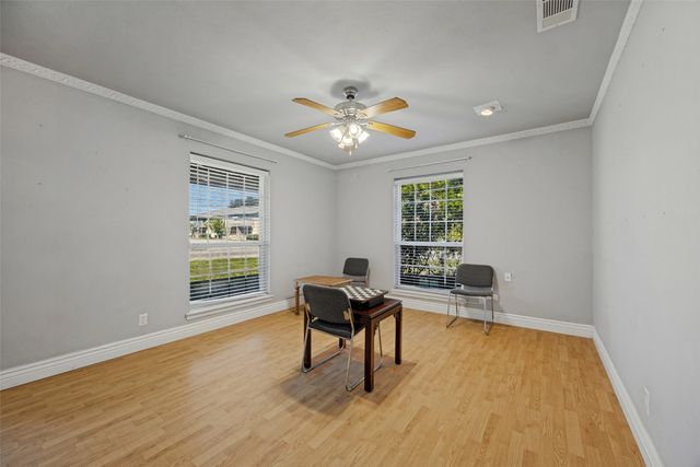 6401 Stonewall Street, Greenville, TX 75402