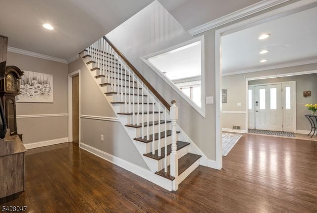 530 5Th Ave, Lyndhurst Twp., NJ 07071
