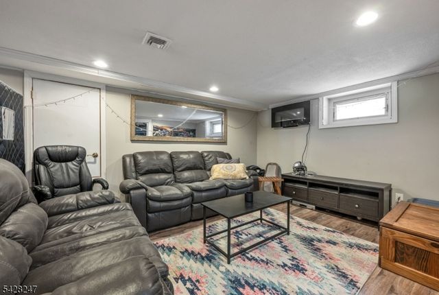 530 5Th Ave, Lyndhurst Twp., NJ 07071