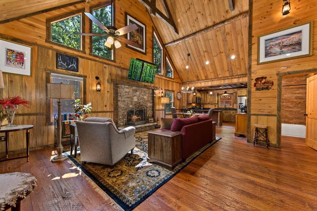 60 Oasis Drive, Blue Ridge, GA 30513