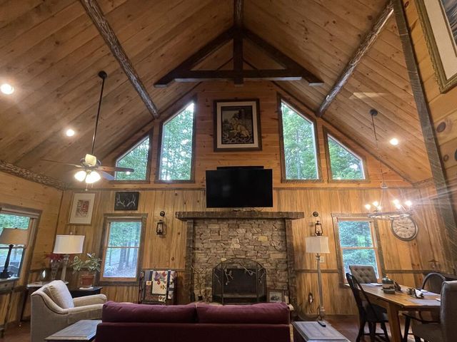 60 Oasis Drive, Blue Ridge, GA 30513