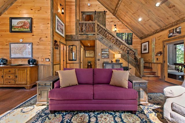 60 Oasis Drive, Blue Ridge, GA 30513