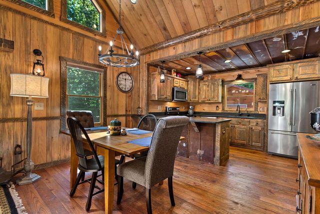 60 Oasis Drive, Blue Ridge, GA 30513