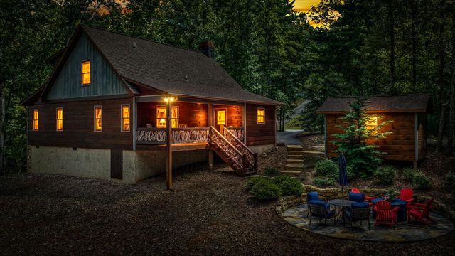 60 Oasis Drive, Blue Ridge, GA 30513