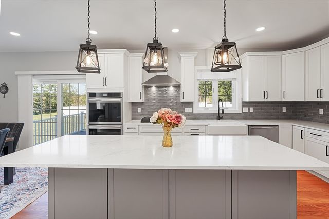 309 Pine Street, Tewksbury, MA 01876