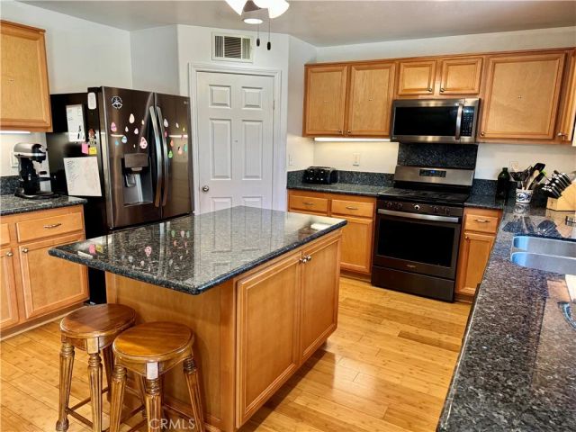 45002 Thalia Lane, Lake Elsinore, CA 92532