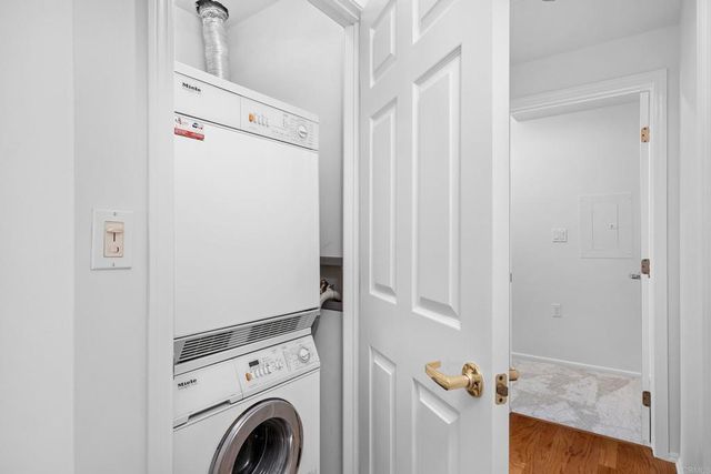 3890 Nobel Drive 1404, San Diego, CA 92122