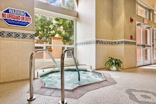 3890 Nobel Drive 1404, San Diego, CA 92122