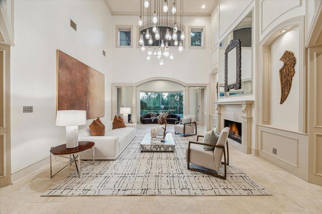 918 Huntington Cove, Houston, TX 77063