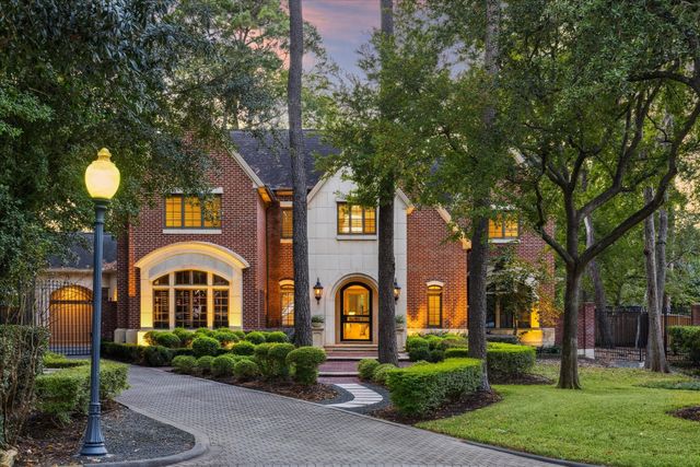 918 Huntington Cove, Houston, TX 77063