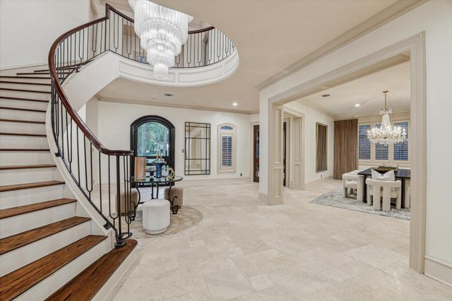 918 Huntington Cove, Houston, TX 77063
