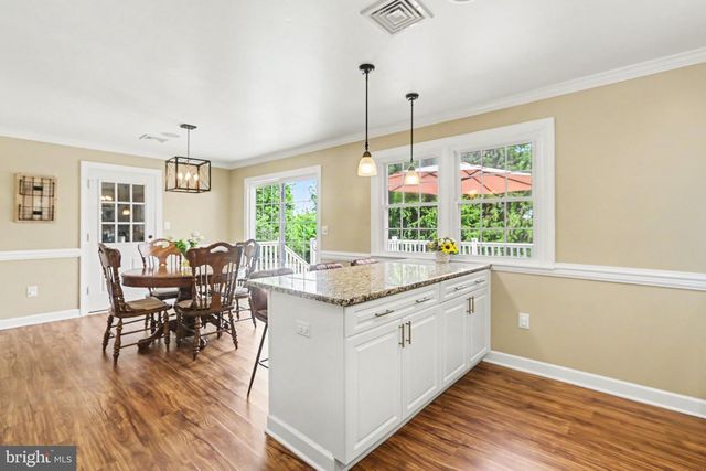 111 BUNKER HILL RD, New Cumberland, PA 17070