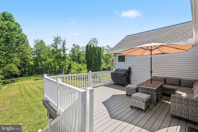 111 BUNKER HILL RD, New Cumberland, PA 17070