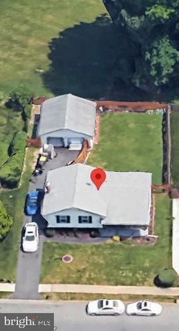 871 BROADFIELD DR, Newark, DE 19713