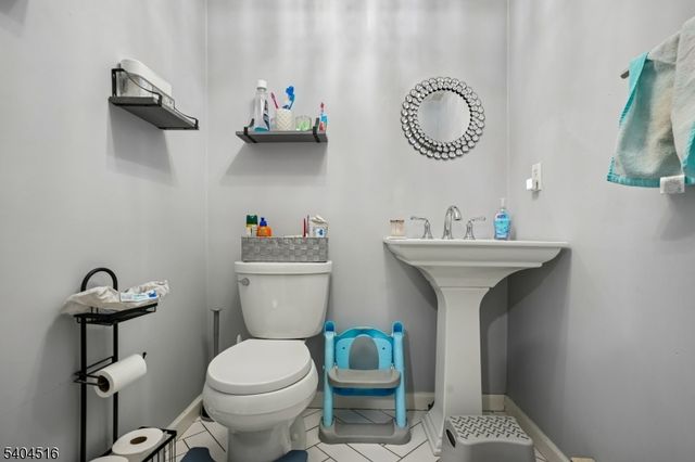 228 Totowa Rd, Totowa Boro, NJ 07512