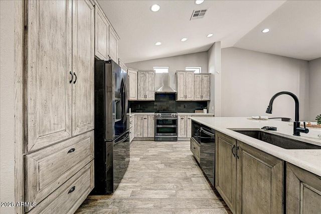 7624 N CITRUS Road, Waddell, AZ 85355