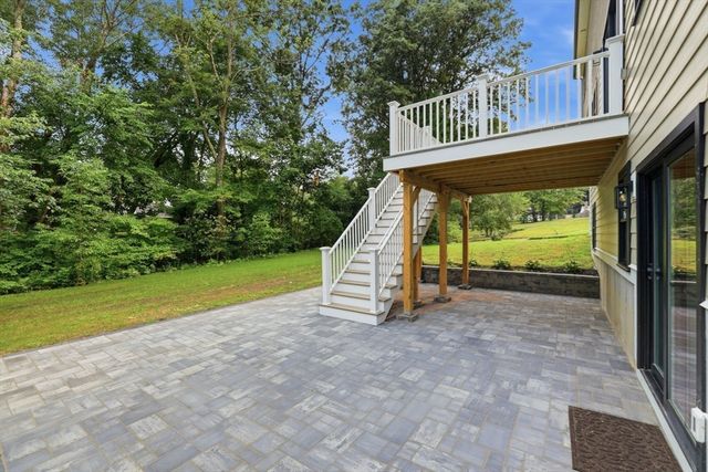 4 Eastern Ave, Burlington, MA 01803