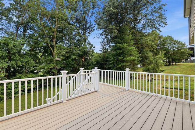 4 Eastern Ave, Burlington, MA 01803