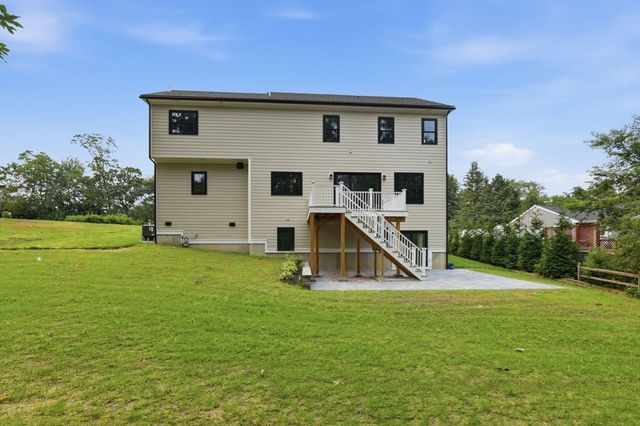 4 Eastern Ave, Burlington, MA 01803