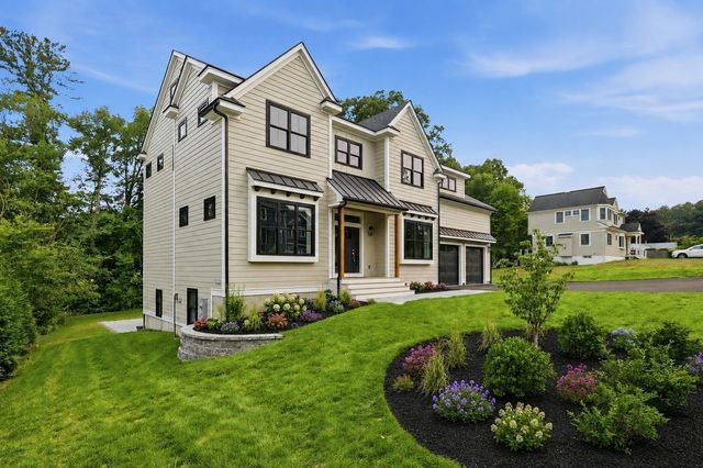 4 Eastern Ave, Burlington, MA 01803