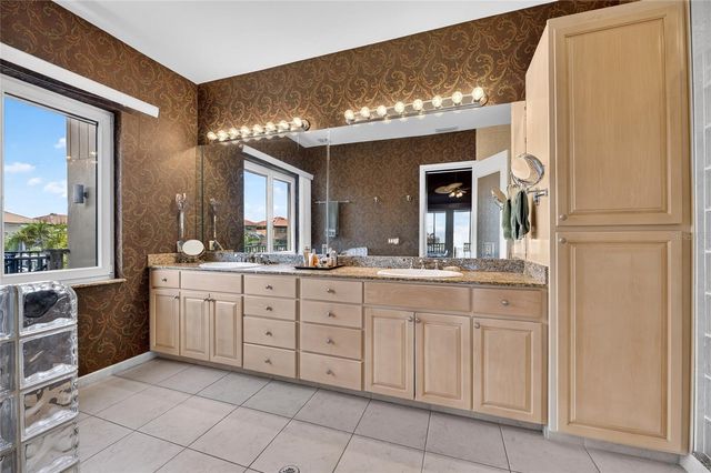 903 CAPRICCIO LANE, Apollo Beach, FL 33572