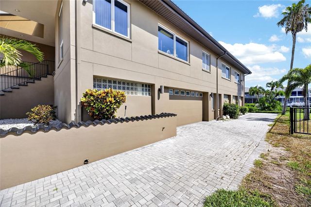 903 CAPRICCIO LANE, Apollo Beach, FL 33572