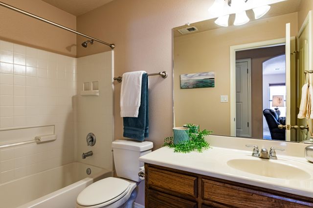 1254 La Fonda Street, Bernalillo, NM 87004