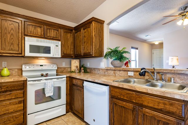 1254 La Fonda Street, Bernalillo, NM 87004