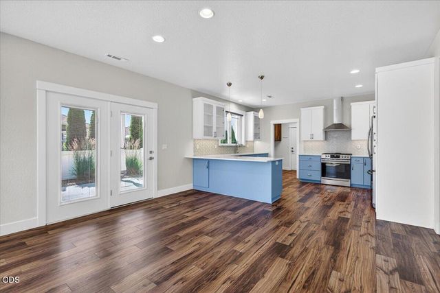 1618 River Run Street, Central Point, OR 97502