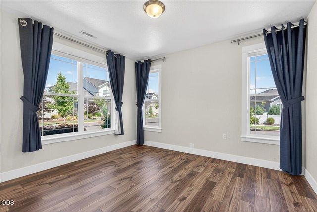 1618 River Run Street, Central Point, OR 97502