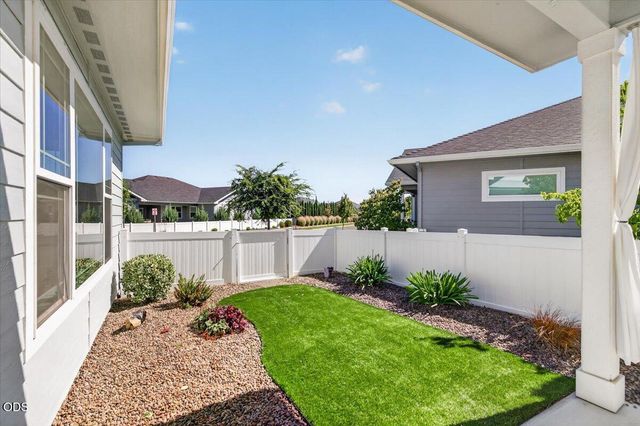 1618 River Run Street, Central Point, OR 97502