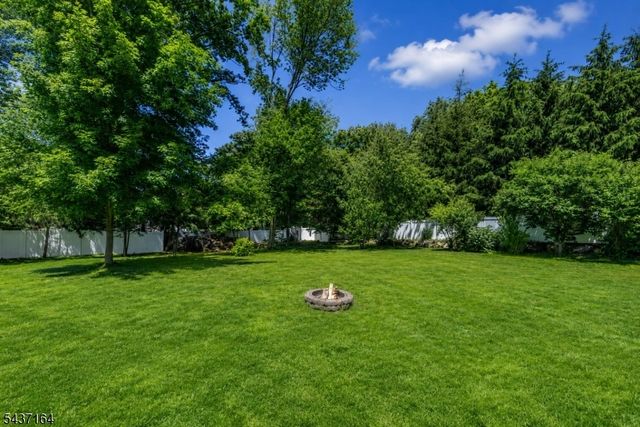 89 Clinton Ave, Mount Olive Twp., NJ 07828