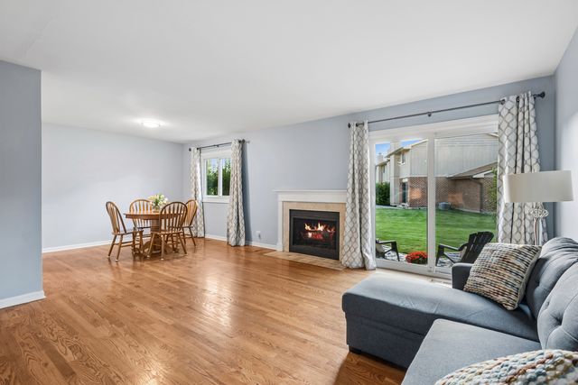 1534 Blackburn Street, Wheaton, IL 60189