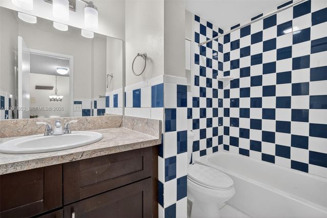 1451 NW 92nd Ave 191, Pembroke Pines, FL 33024