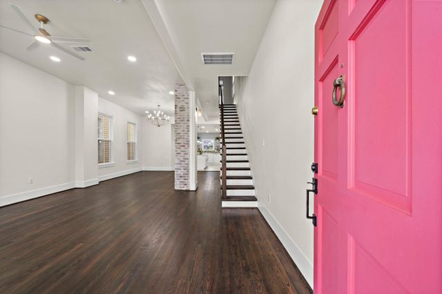 2813 Ball Street Street, Galveston, TX 77550